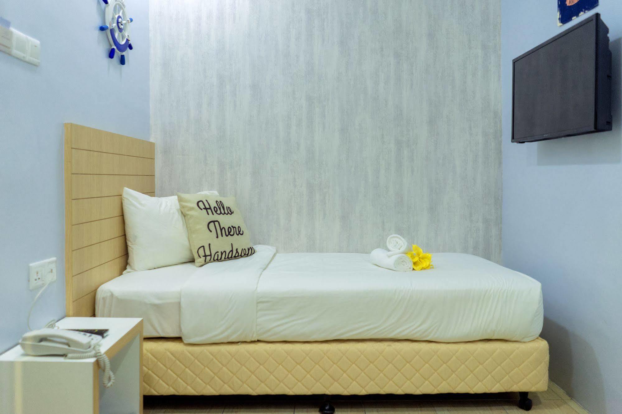 Lighthouse Hotel & Shortstay @ Damansara Uptown Petaling Jaya Ngoại thất bức ảnh