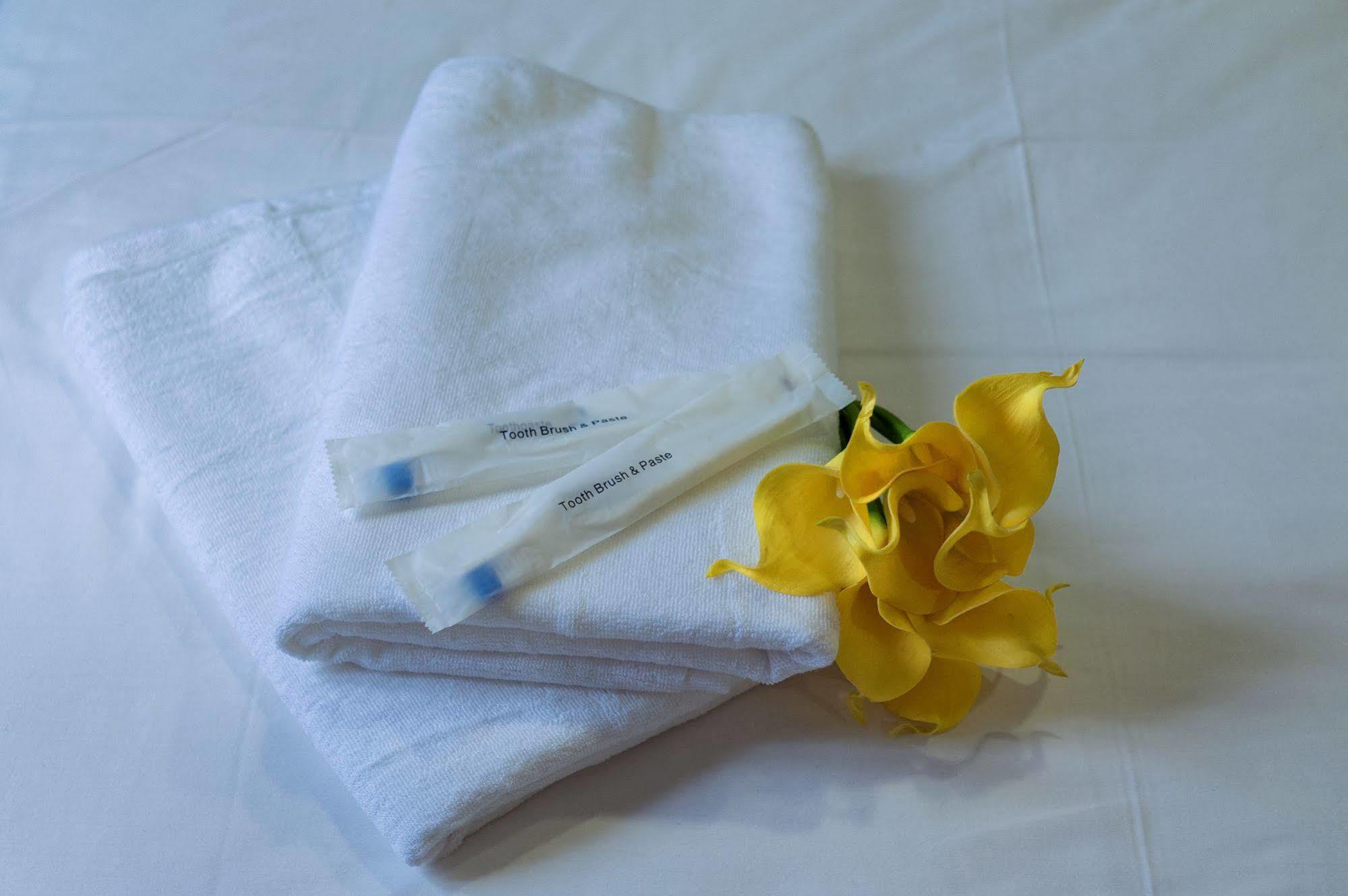 Lighthouse Hotel & Shortstay @ Damansara Uptown Petaling Jaya Ngoại thất bức ảnh