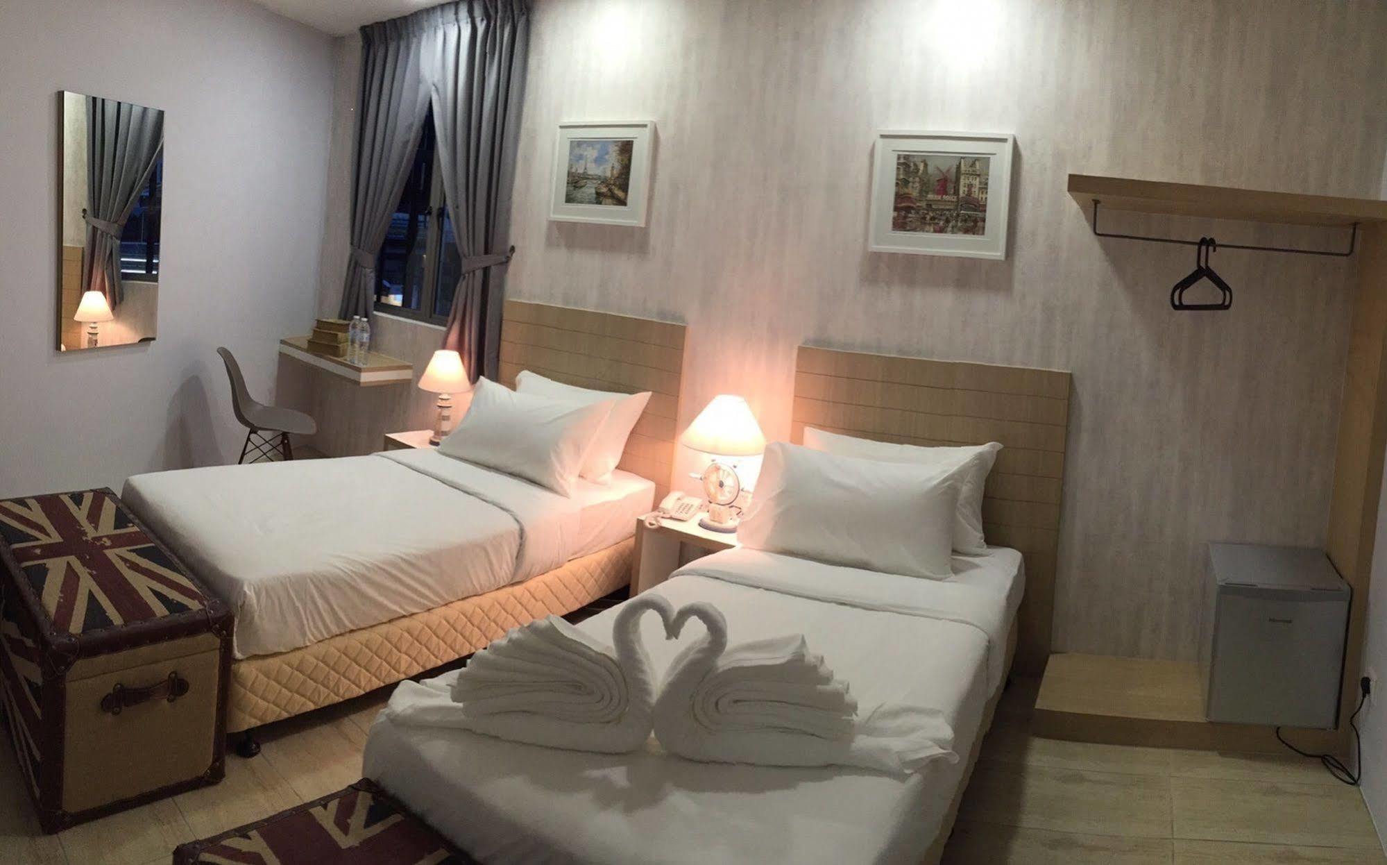 Lighthouse Hotel & Shortstay @ Damansara Uptown Petaling Jaya Ngoại thất bức ảnh